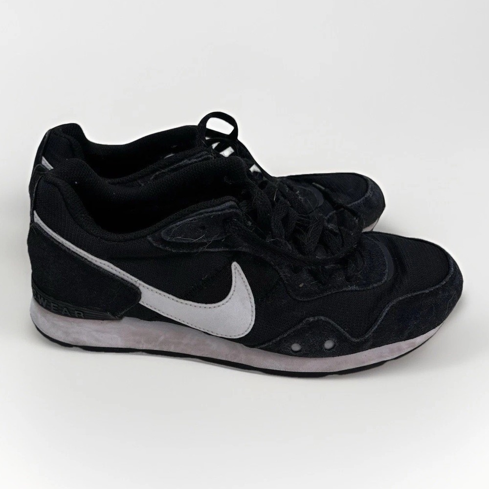 Nike Venture Runner Running Shoes, CK2944 002 Women 8.5 Black/White